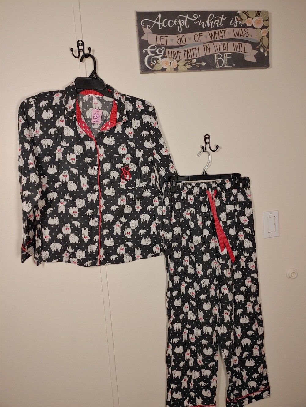 Victoria's Secret Small Super Cute Polar Bear Long Sleeve Pajama Set
